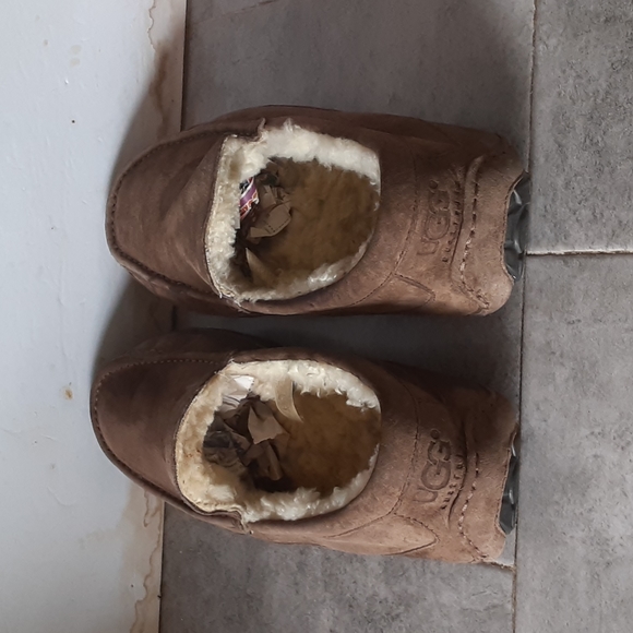 UGG   slipper  size  12 women - Picture 3 of 5